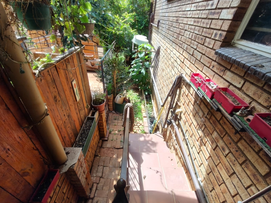 3 Bedroom Property for Sale in Safari Gardens North West